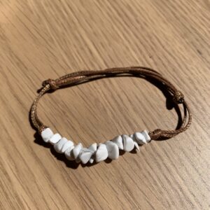 Pulsera de Magnesita Barroca de algodón encerado